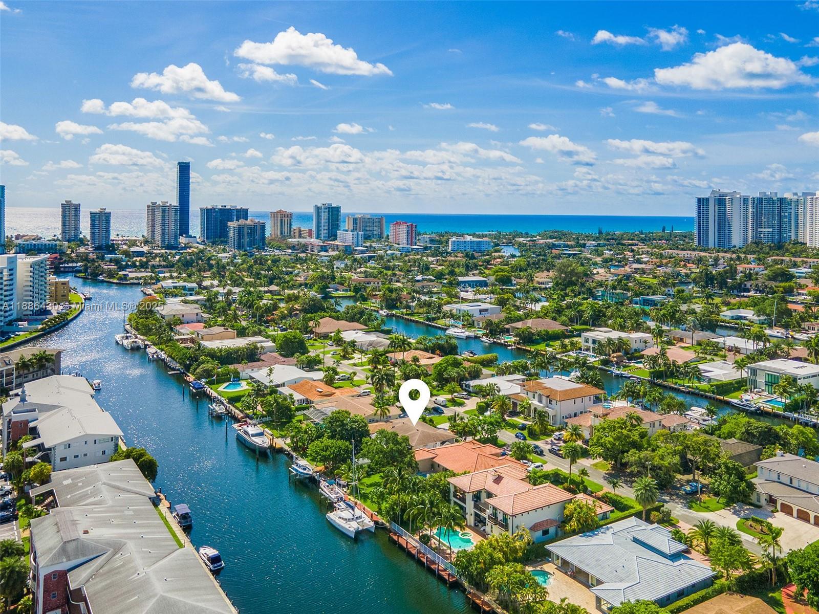 454 Tamarind Dr, Hallandale Beach FL 33009
