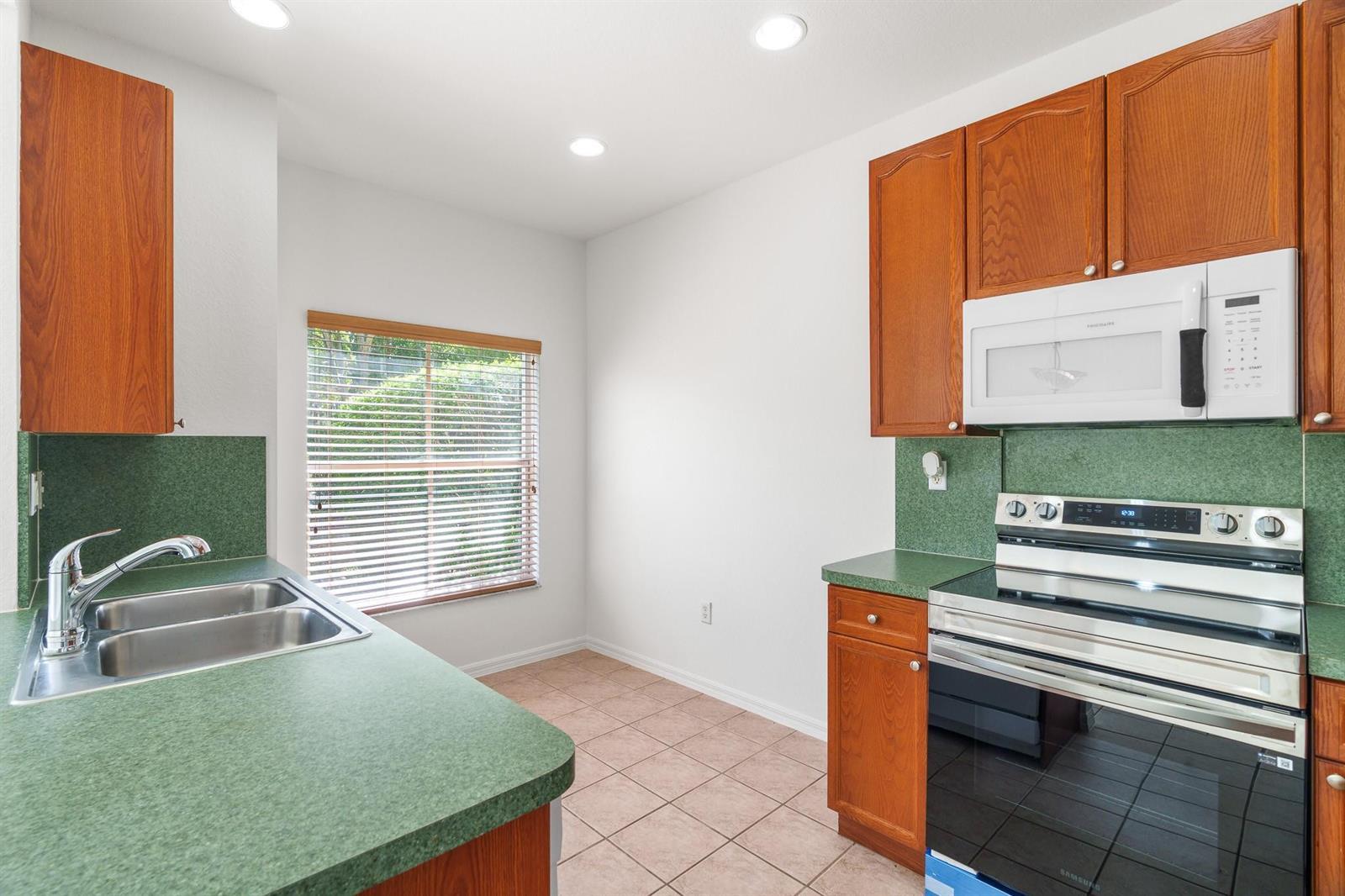 3210 Merrick Terrace # 1503, Margate FL 33063 photo 5