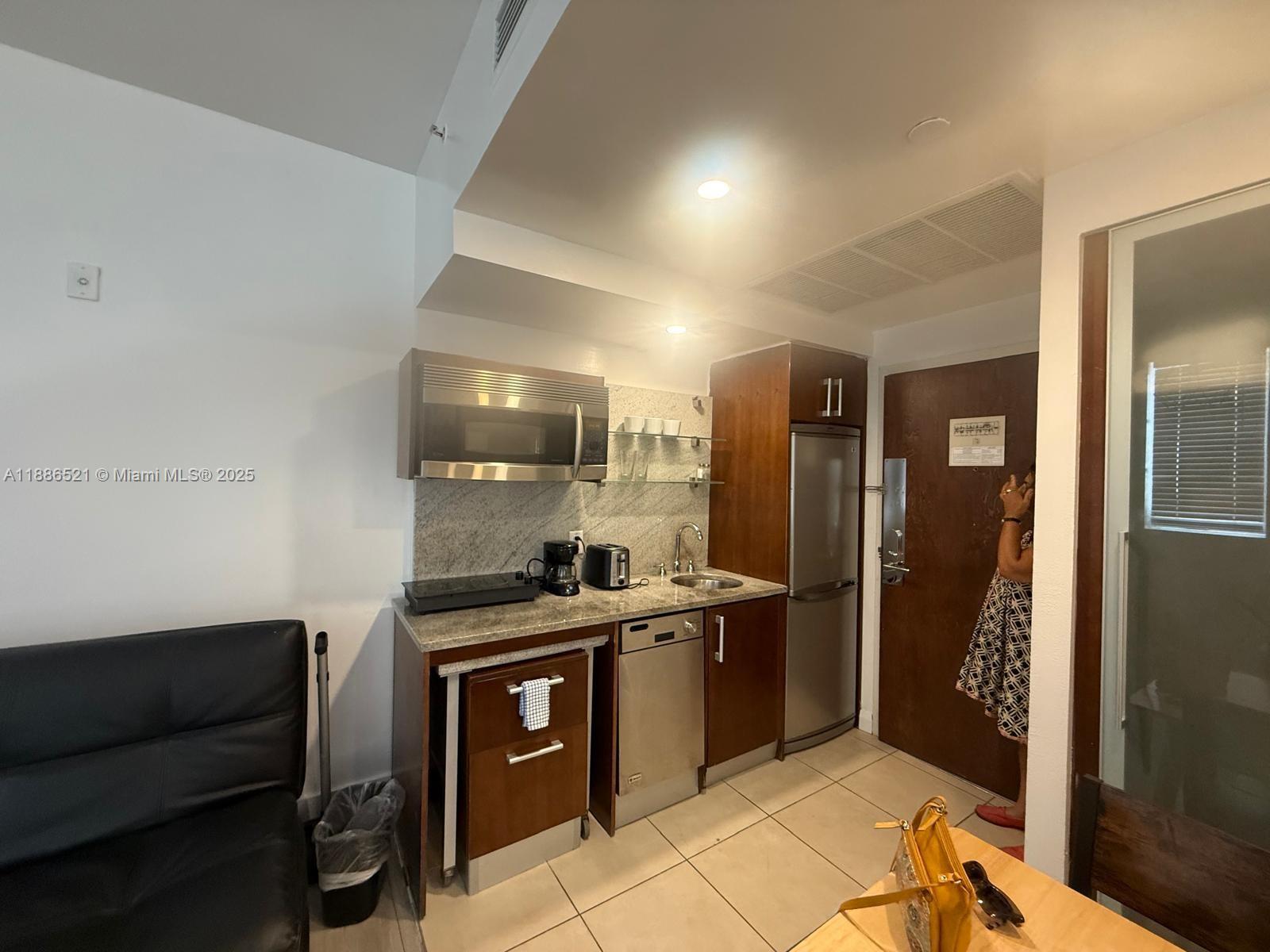 1036 Ocean Dr # B309, Miami Beach FL 33139 photo 5
