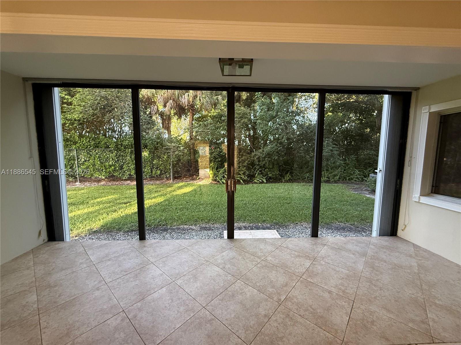 900 SW 142nd Ave # 101L, Pembroke Pines FL 33027