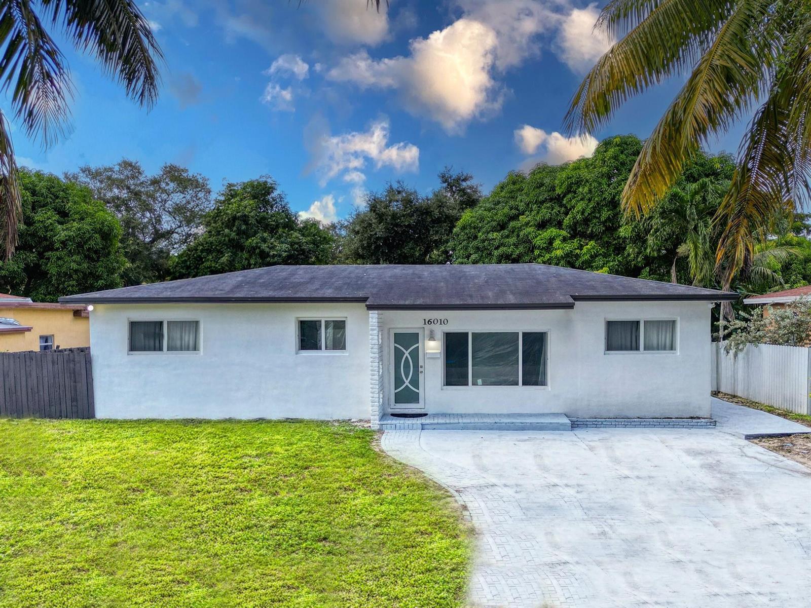 16010 NE 5th Avenue, Miami FL 33162 photo 2