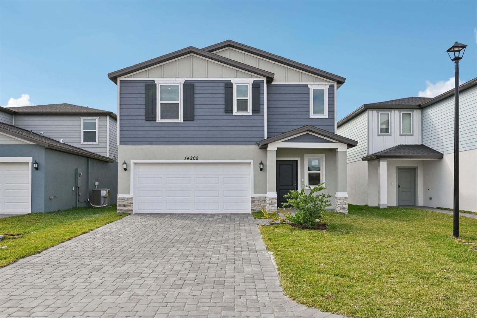 14202 SW New Dawn Road, FL 34956 photo 2