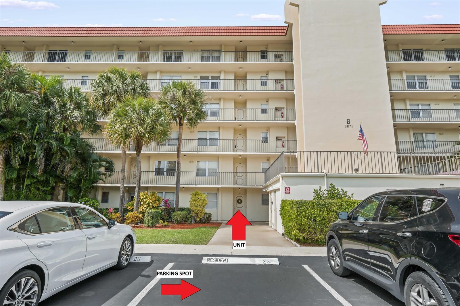3871 Via Poinciana # 104, Lake Worth FL 33467