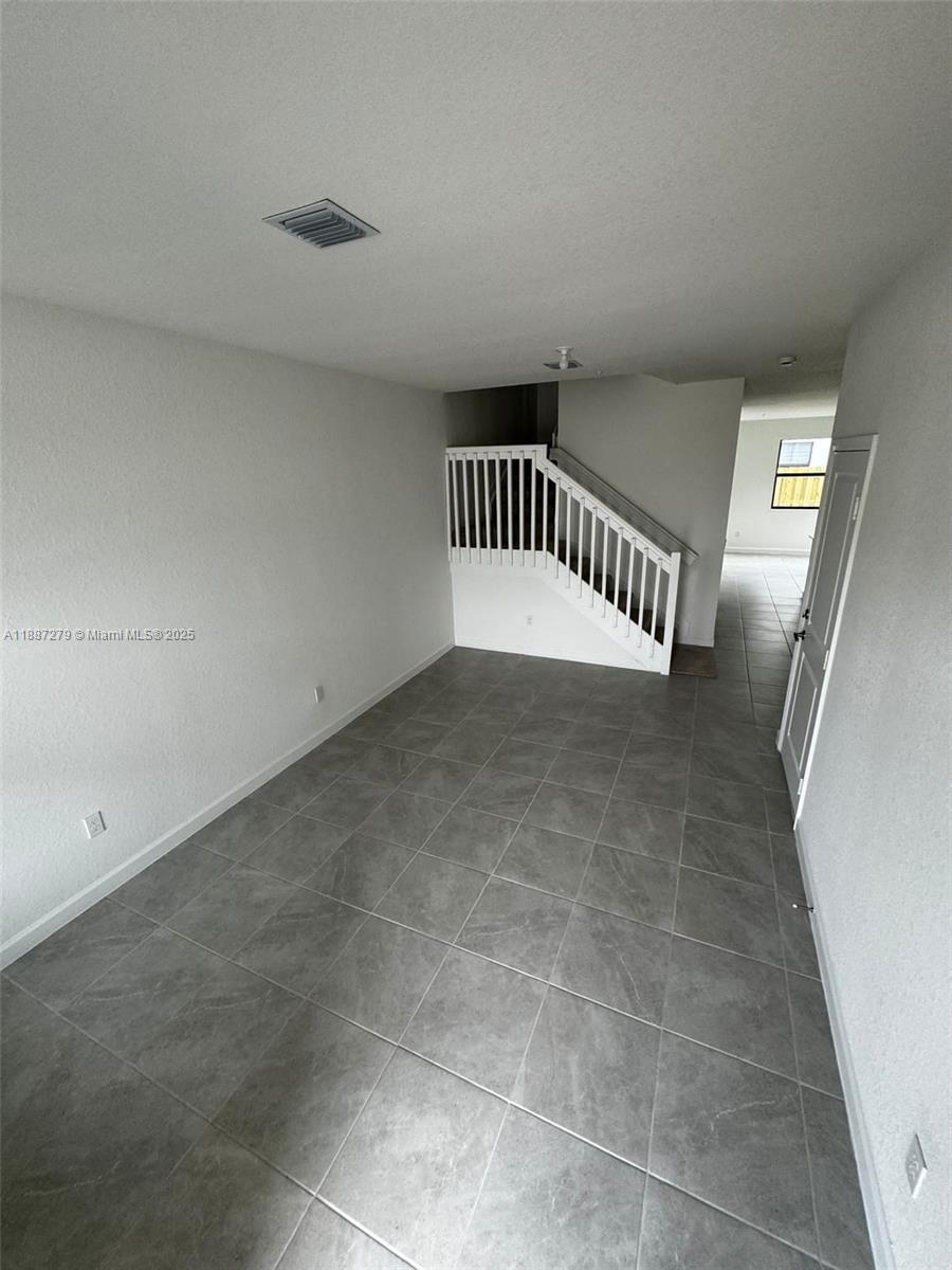 285 SW 159th Ln, Pembroke Pines FL 33027 photo 4