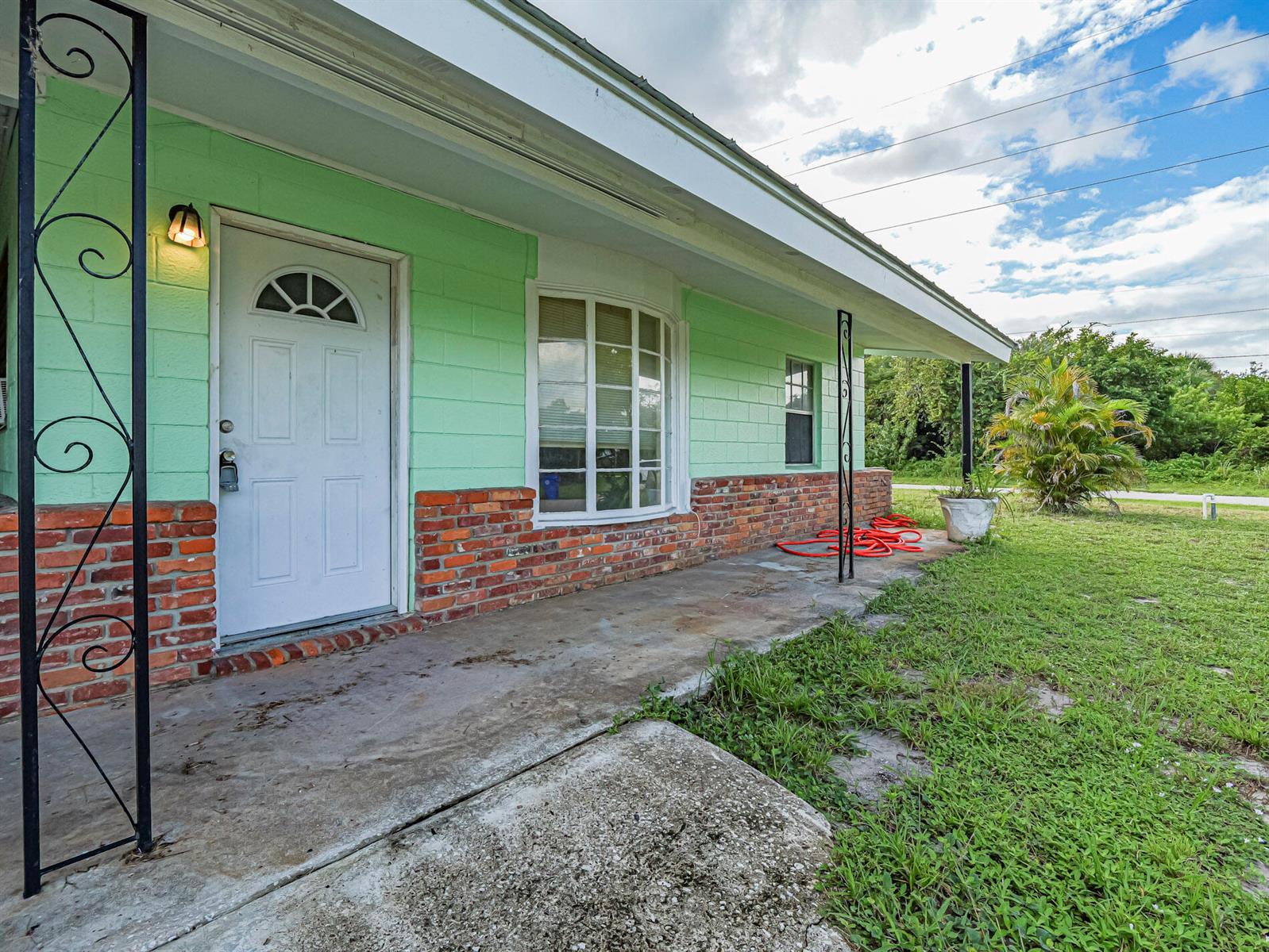 2448 1st Court SE, Vero Beach FL 32962 photo 2