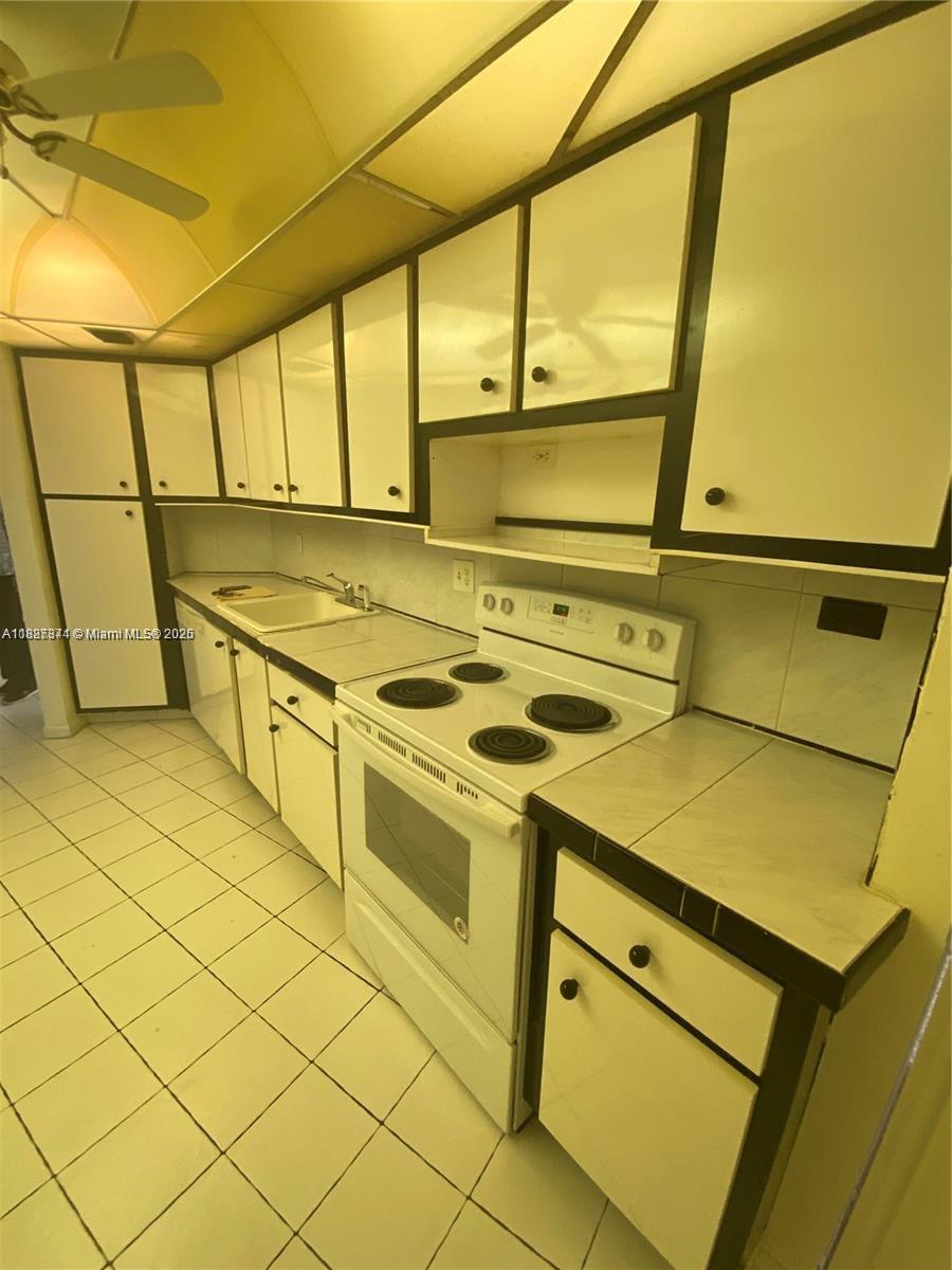 Lauderhill, FL 33319 photo 2