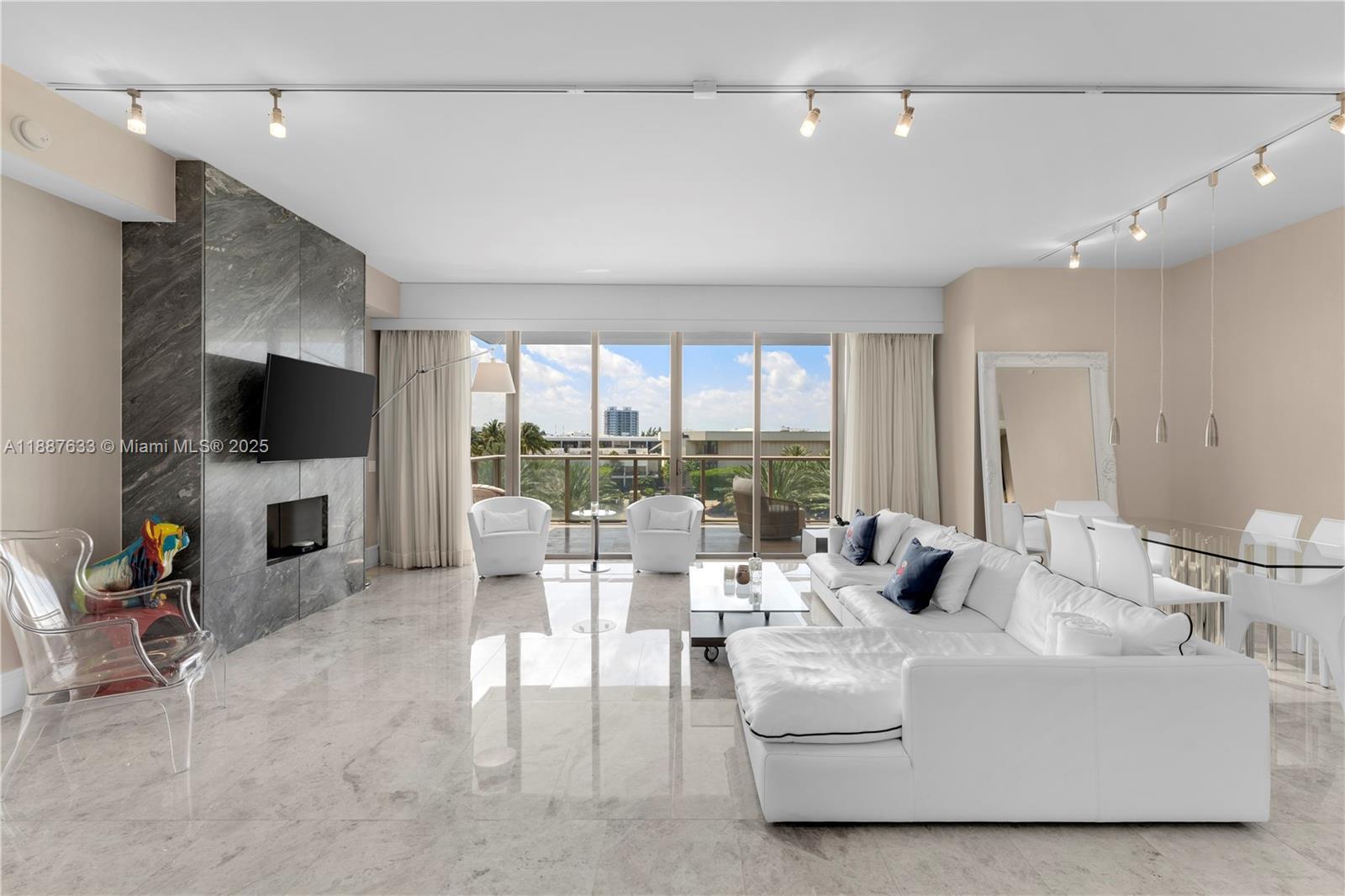 Bal Harbour, FL 33154