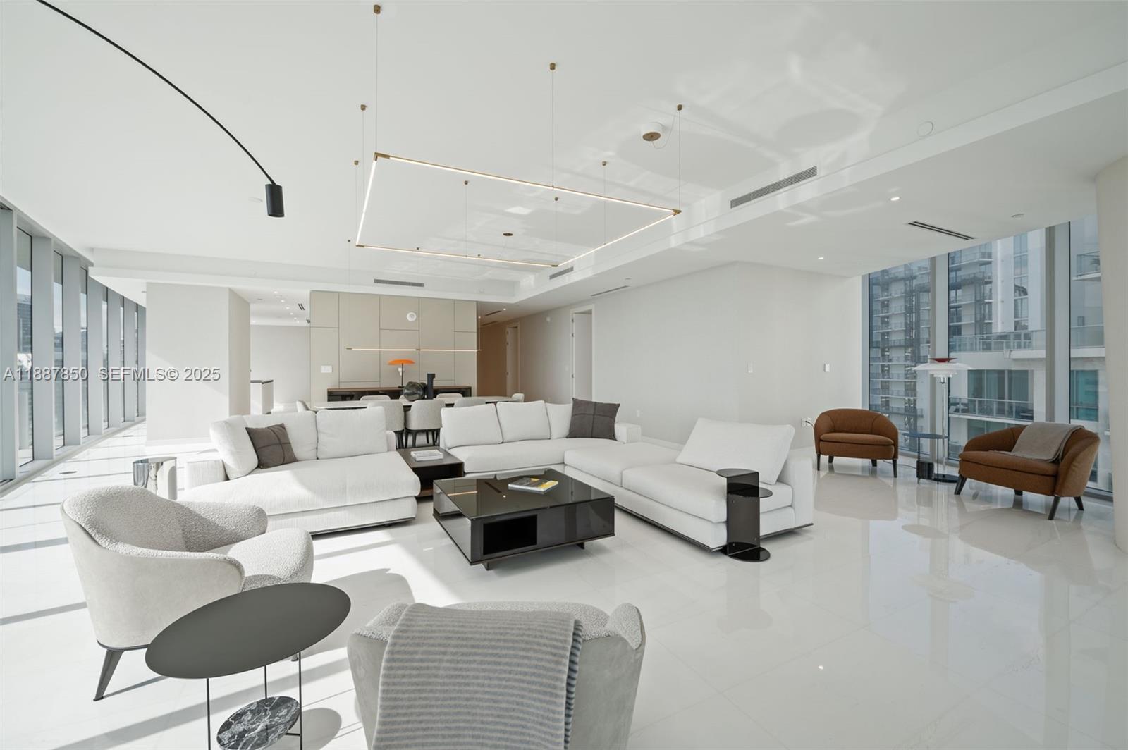 300 Biscayne Blvd Way # 3701, Miami FL 33131 photo 4