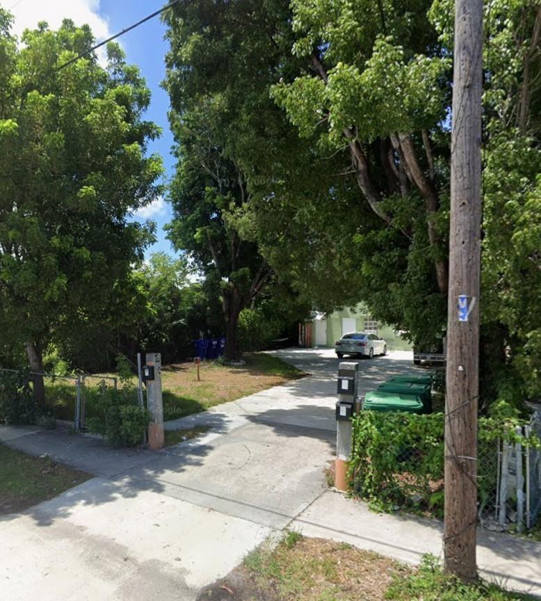 773 NW 34th Street, Miami FL 33127 photo 2