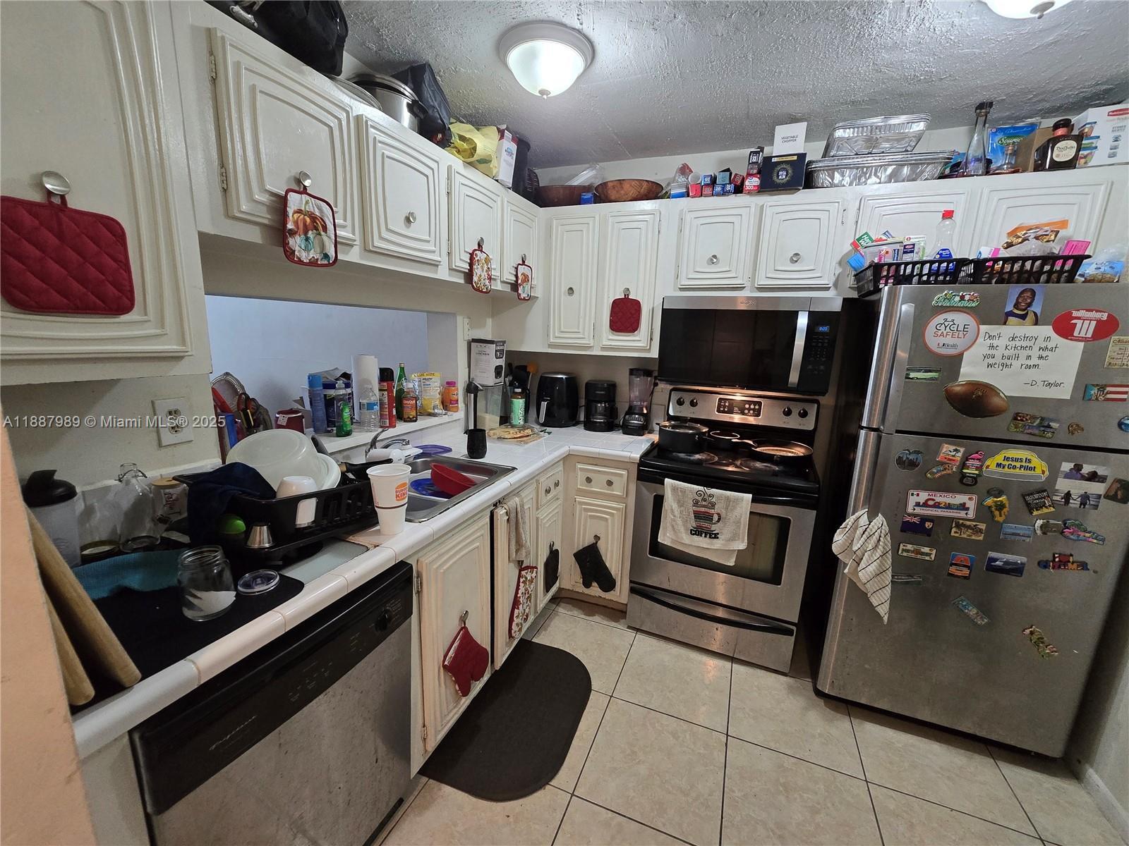 498 NW 165th St Rd # 405, Miami FL 33169 photo 3