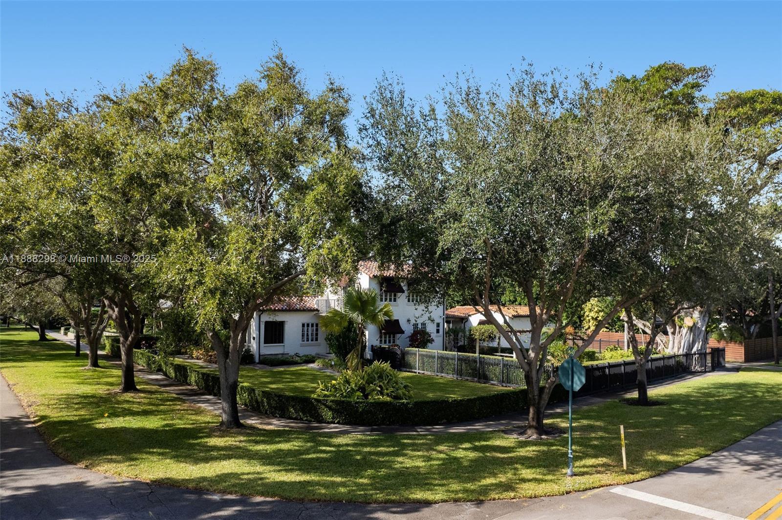 1291 NE 102nd St, Miami Shores FL 33138 photo 4
