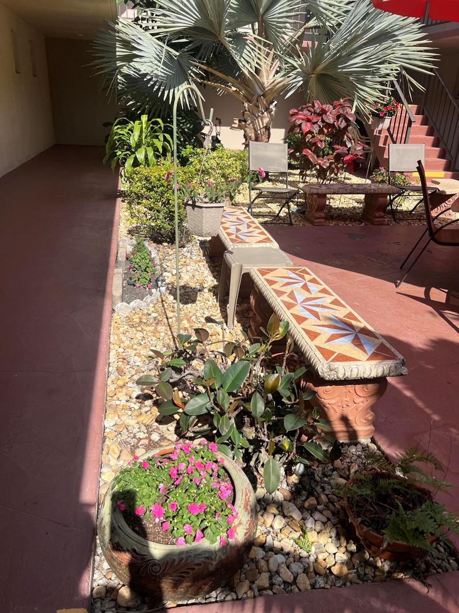 504 Davis Road # 95, Palm Springs FL 33461 photo 4