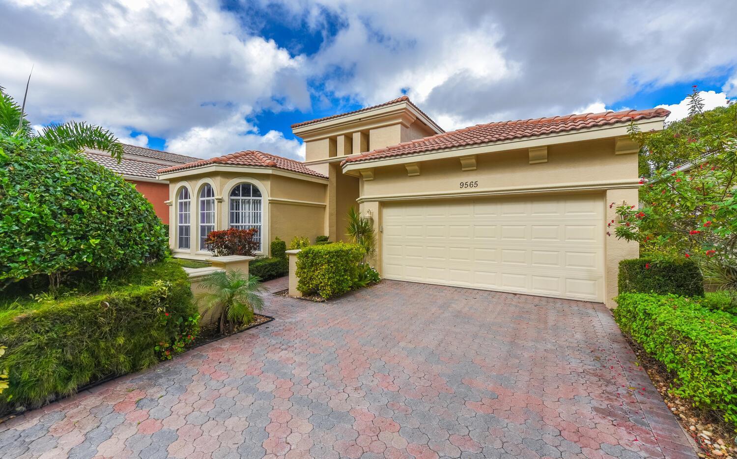 9565 Via Elegante, Wellington FL 33411