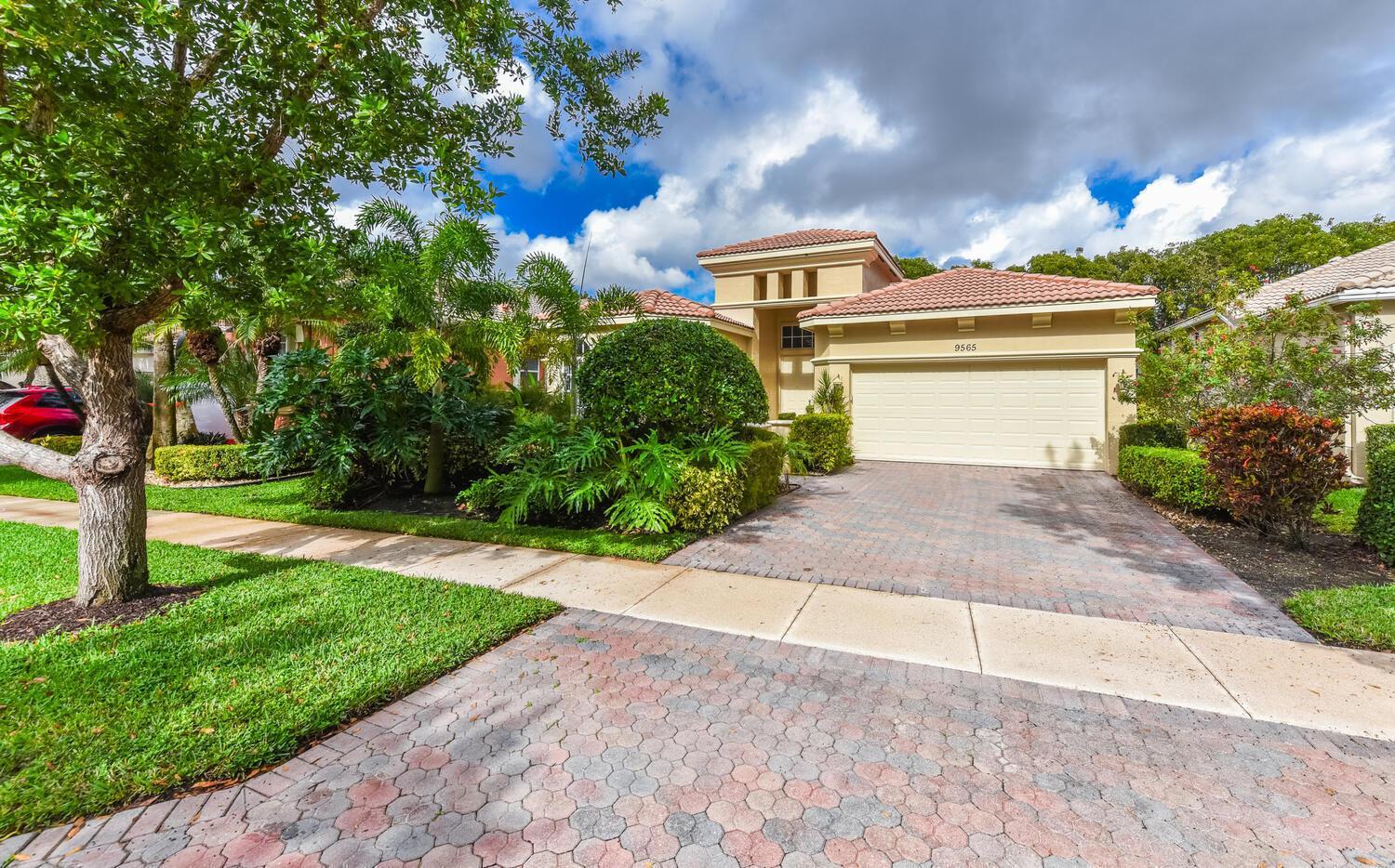 9565 Via Elegante, Wellington FL 33411 photo 4