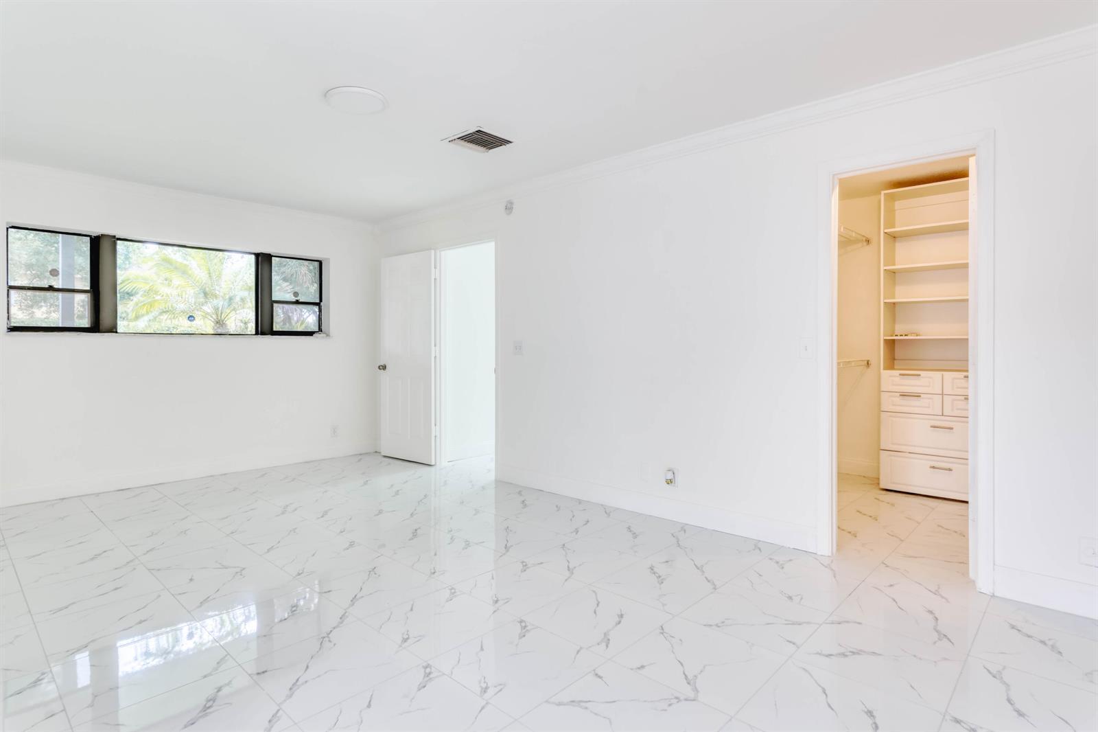 101 Fairway Lane, Royal Palm Beach FL 33411 photo 3