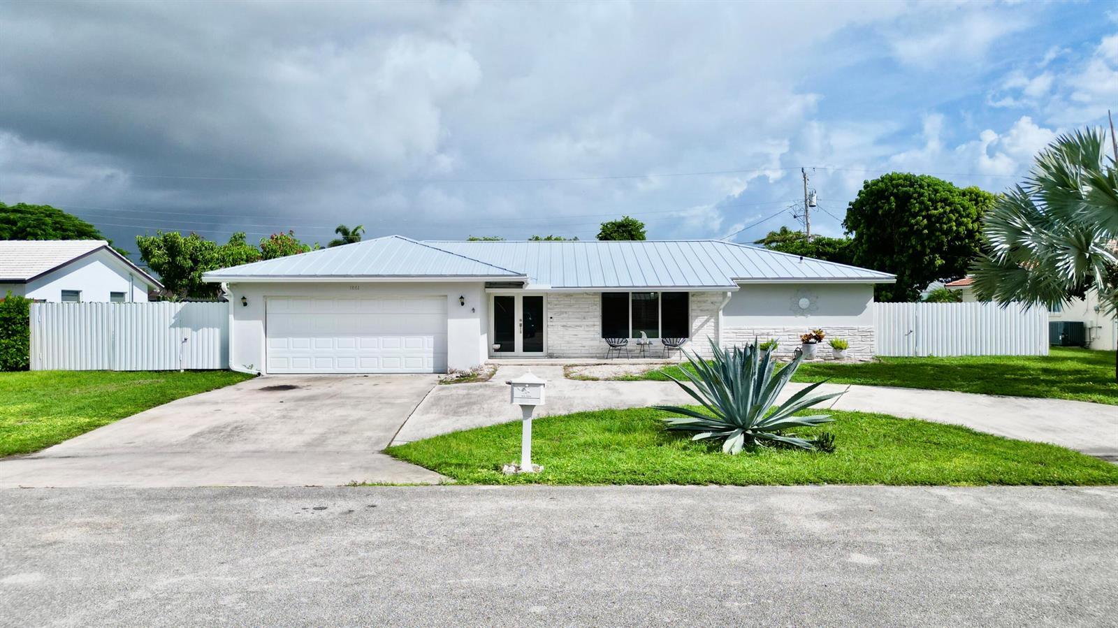 1861 Caribbean Road W, Lake Clarke Shores FL 33406 photo 4