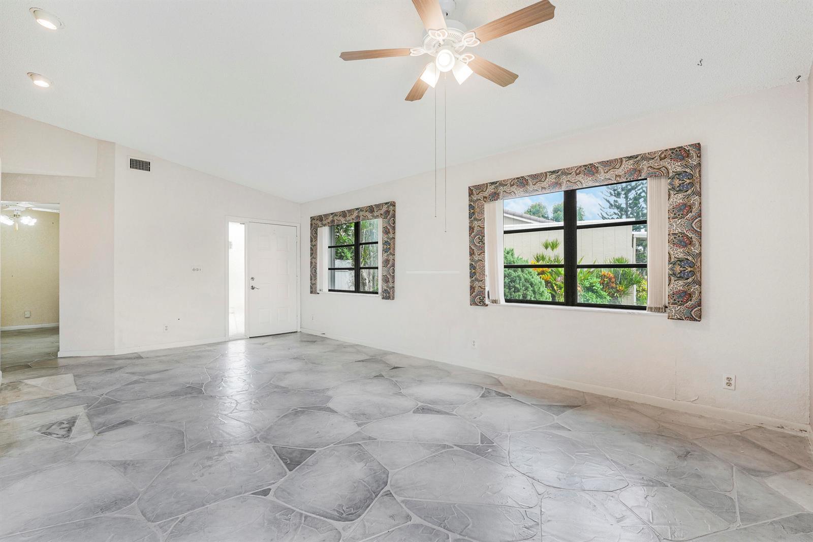 8421 Bonita Isle Drive, Lake Worth FL 33467 photo 5
