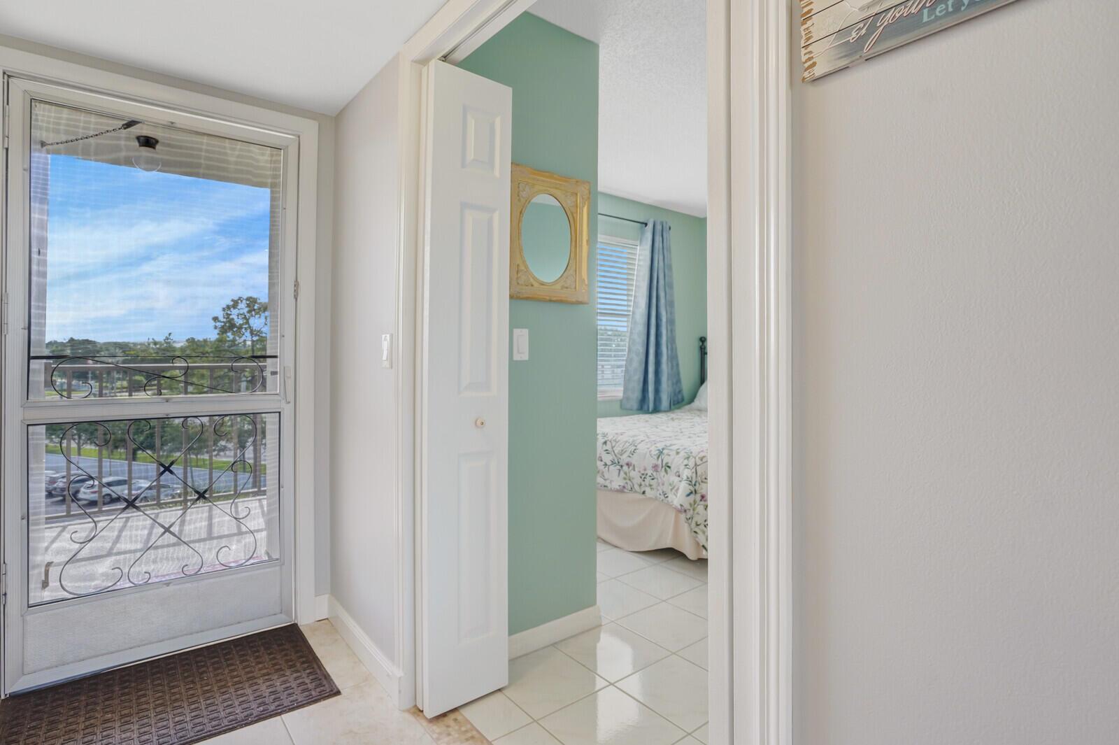 3959 Via Poinciana # 503, Lake Worth FL 33467 photo 5