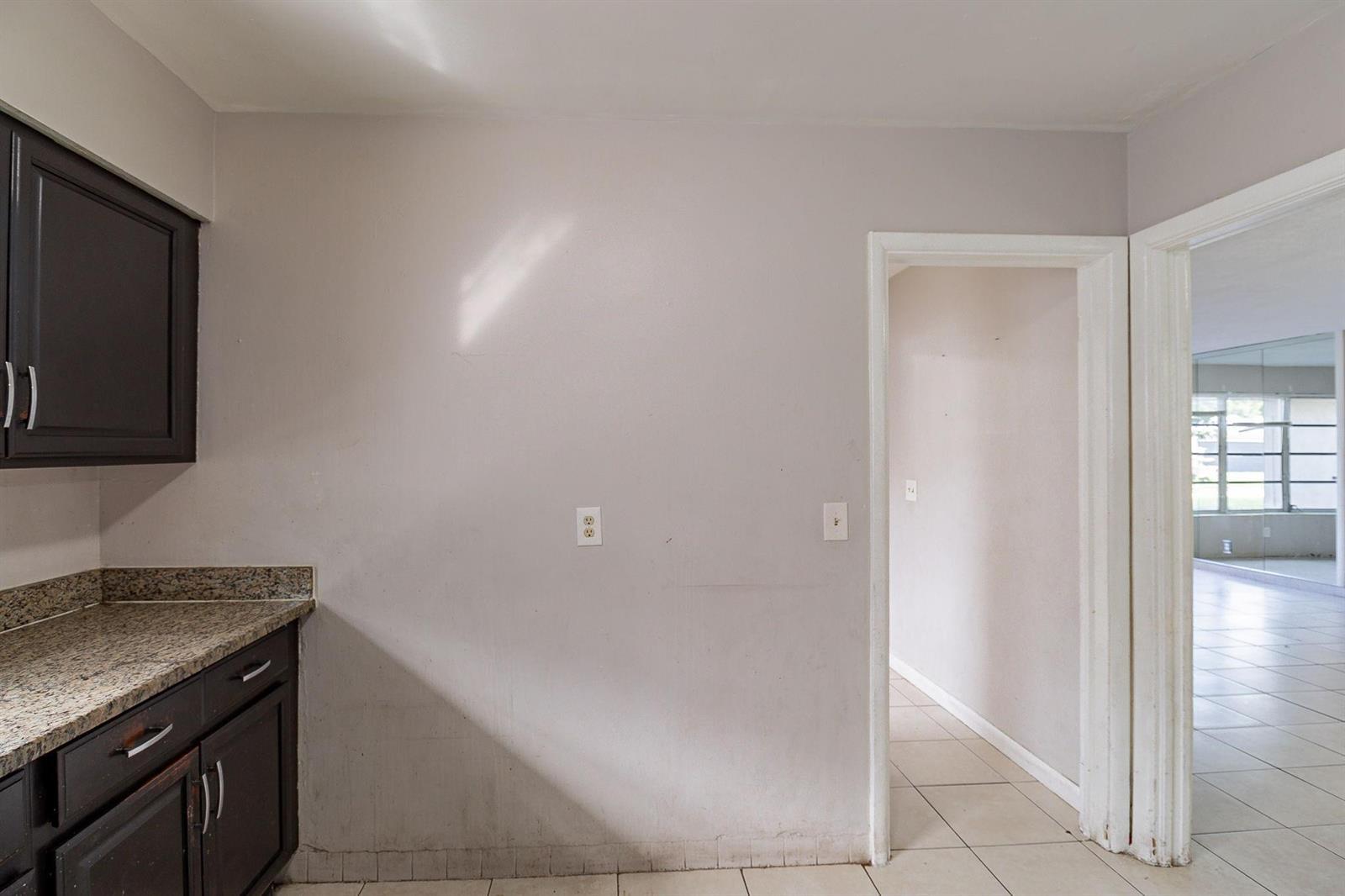 404 NW 5th Avenue, Boynton Beach FL 33435 photo 4