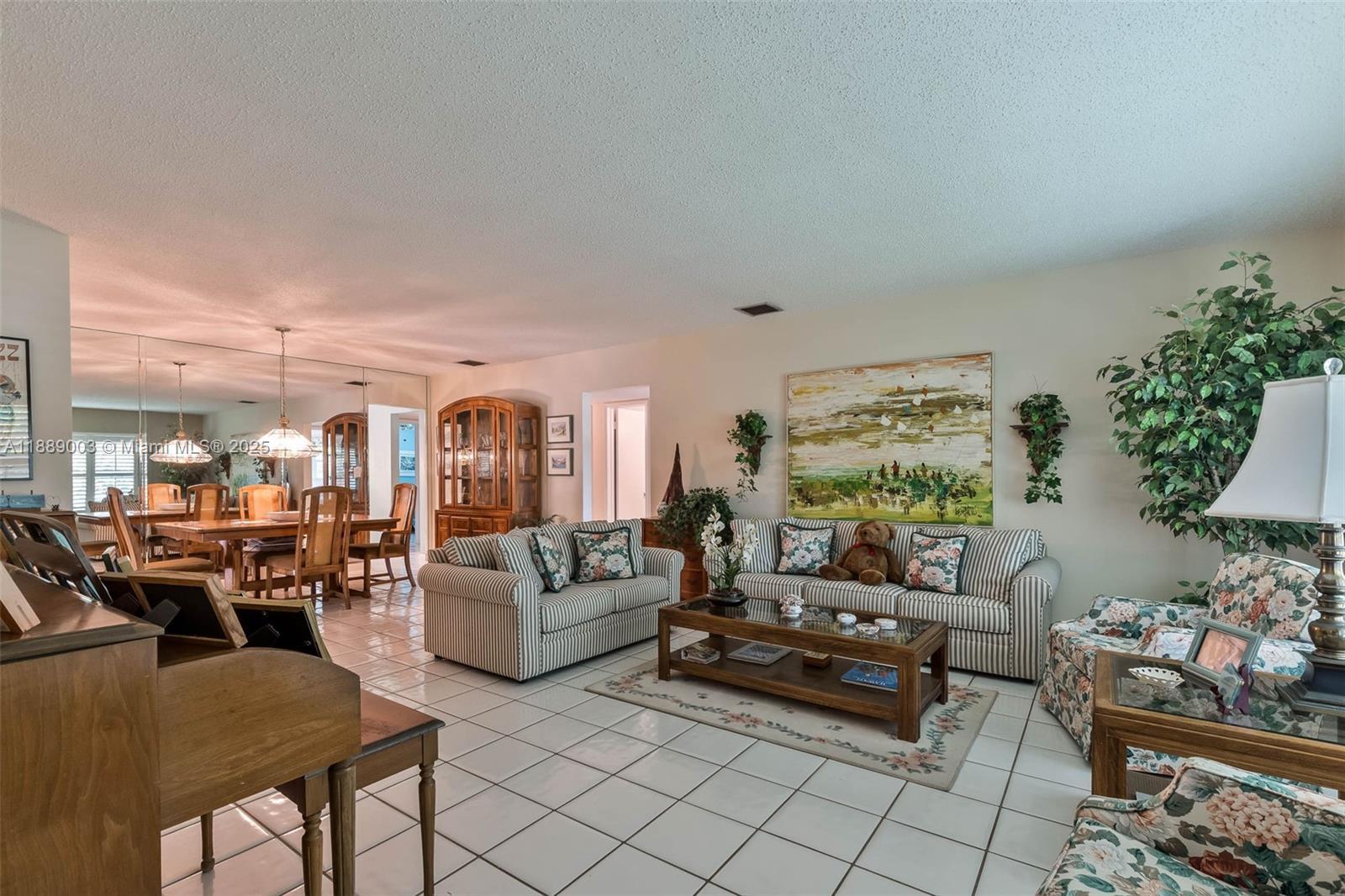8241 SW 142nd St, Palmetto Bay FL 33158 photo 3