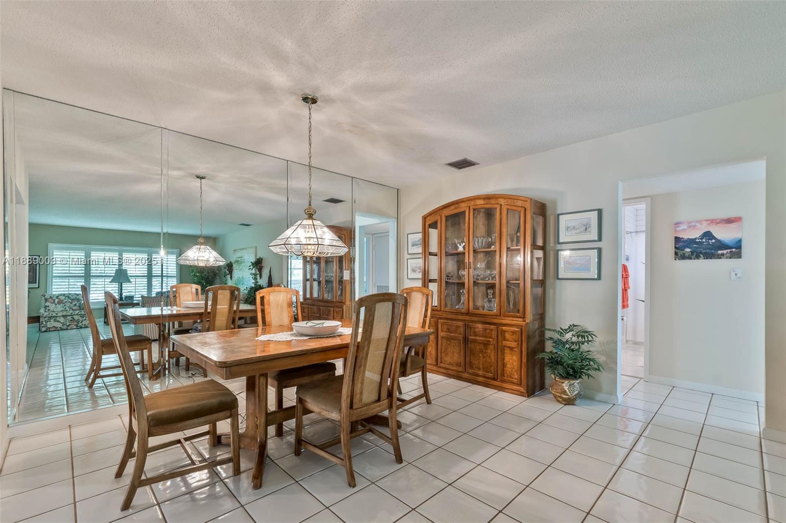8241 SW 142nd St, Palmetto Bay FL 33158 photo 5