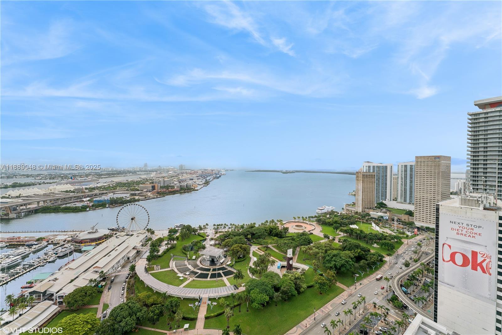 244 Biscayne Blvd # 3903, Miami FL 33132 photo 3