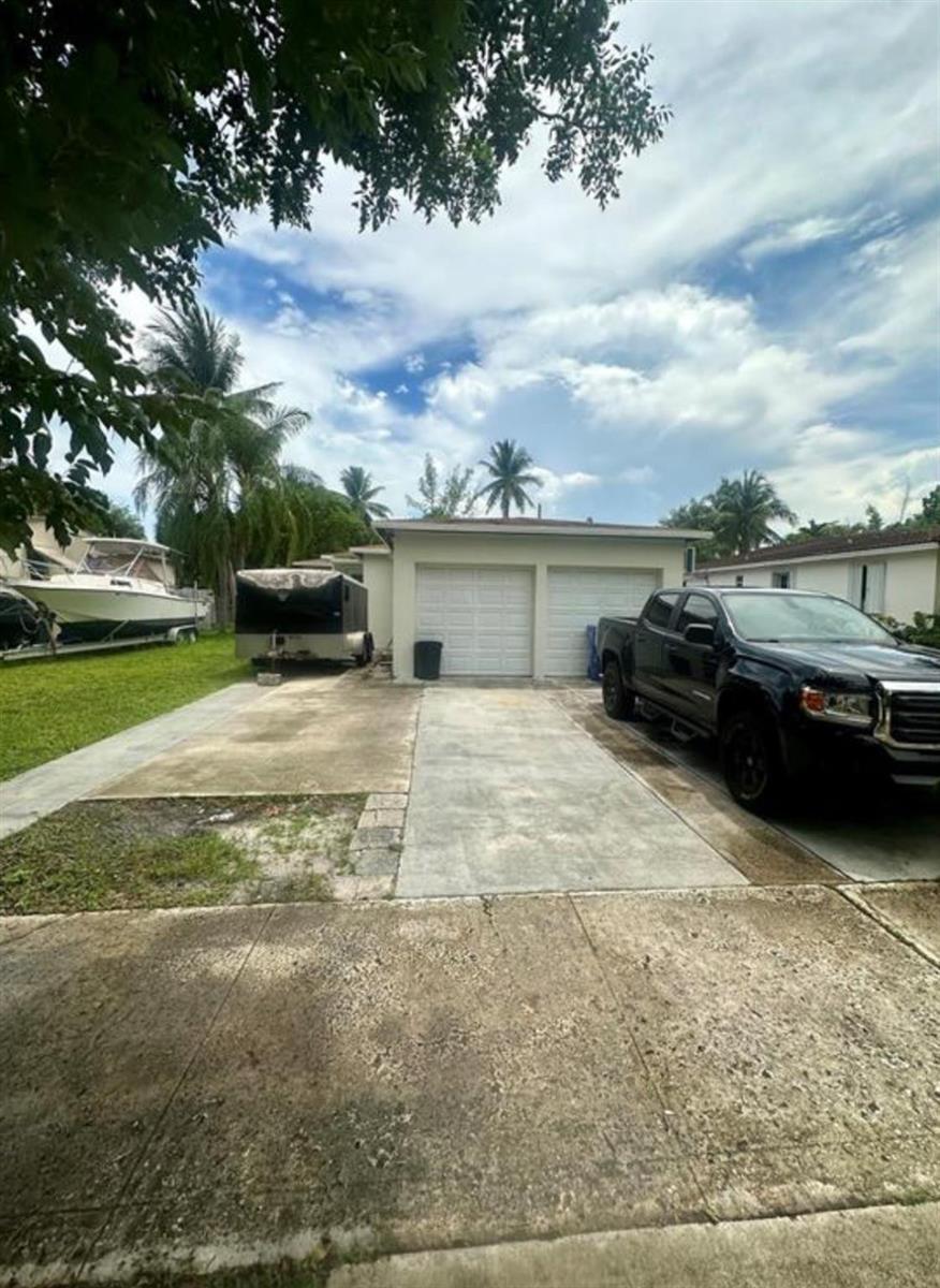 2520 Fillmore Street, Hollywood FL 33020 photo 2