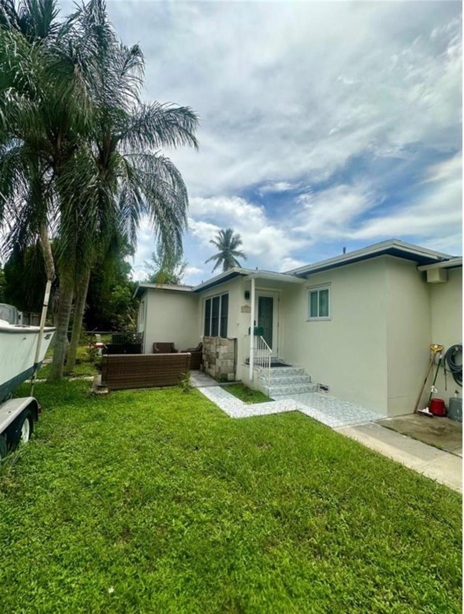 2520 Fillmore Street, Hollywood FL 33020 photo 3