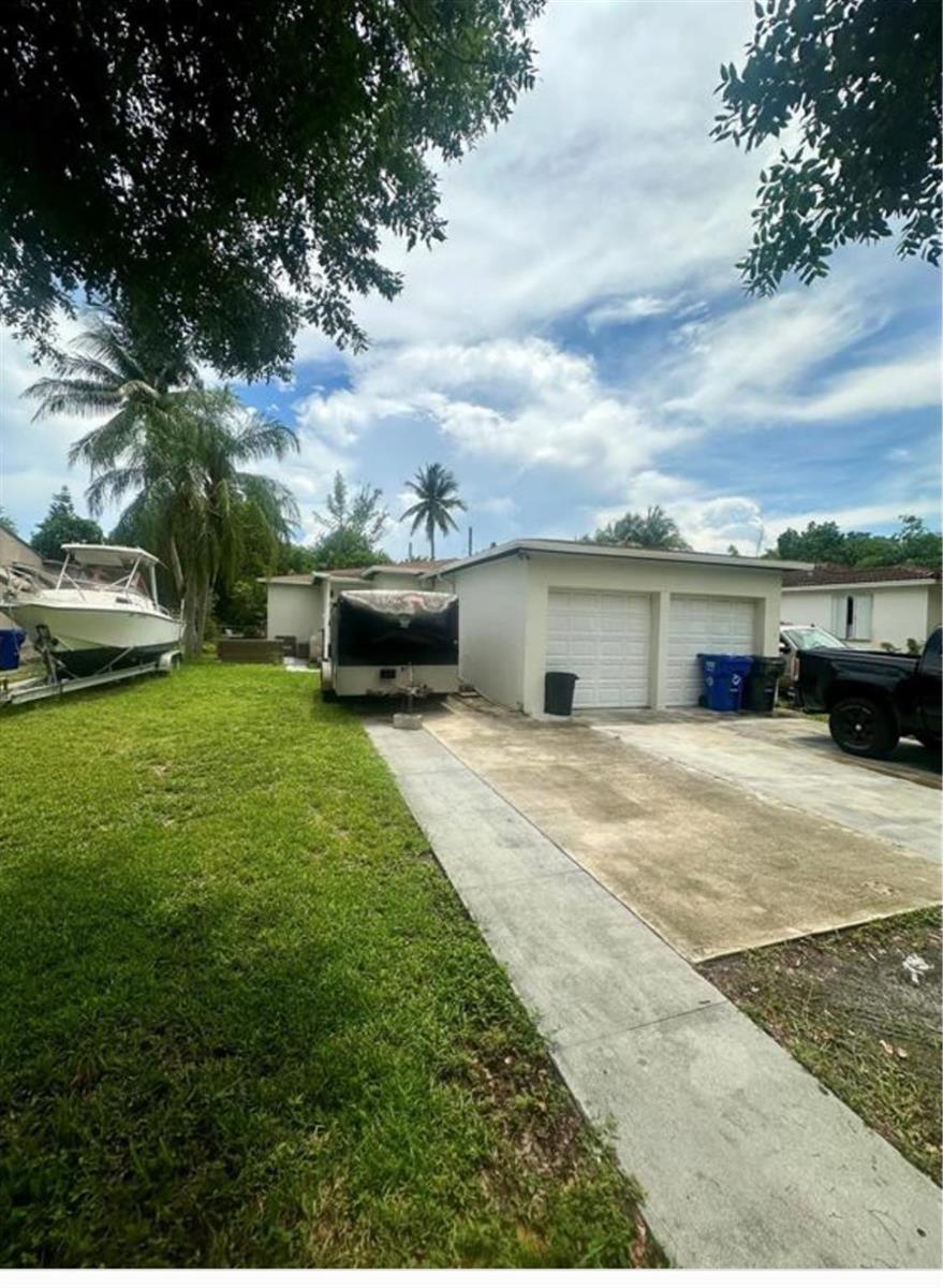 2520 Fillmore Street, Hollywood FL 33020