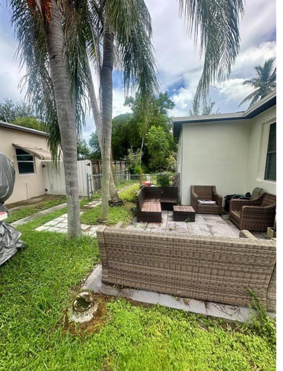 2520 Fillmore Street, Hollywood FL 33020 photo 4