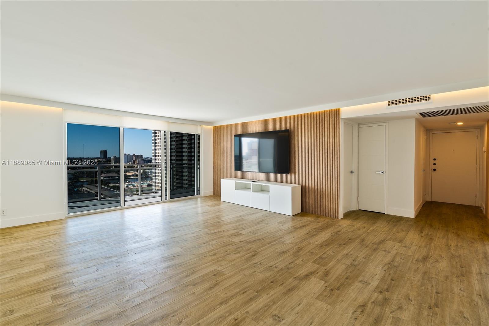 2030 S Ocean Dr # 1127, Hallandale Beach FL 33009 photo 4