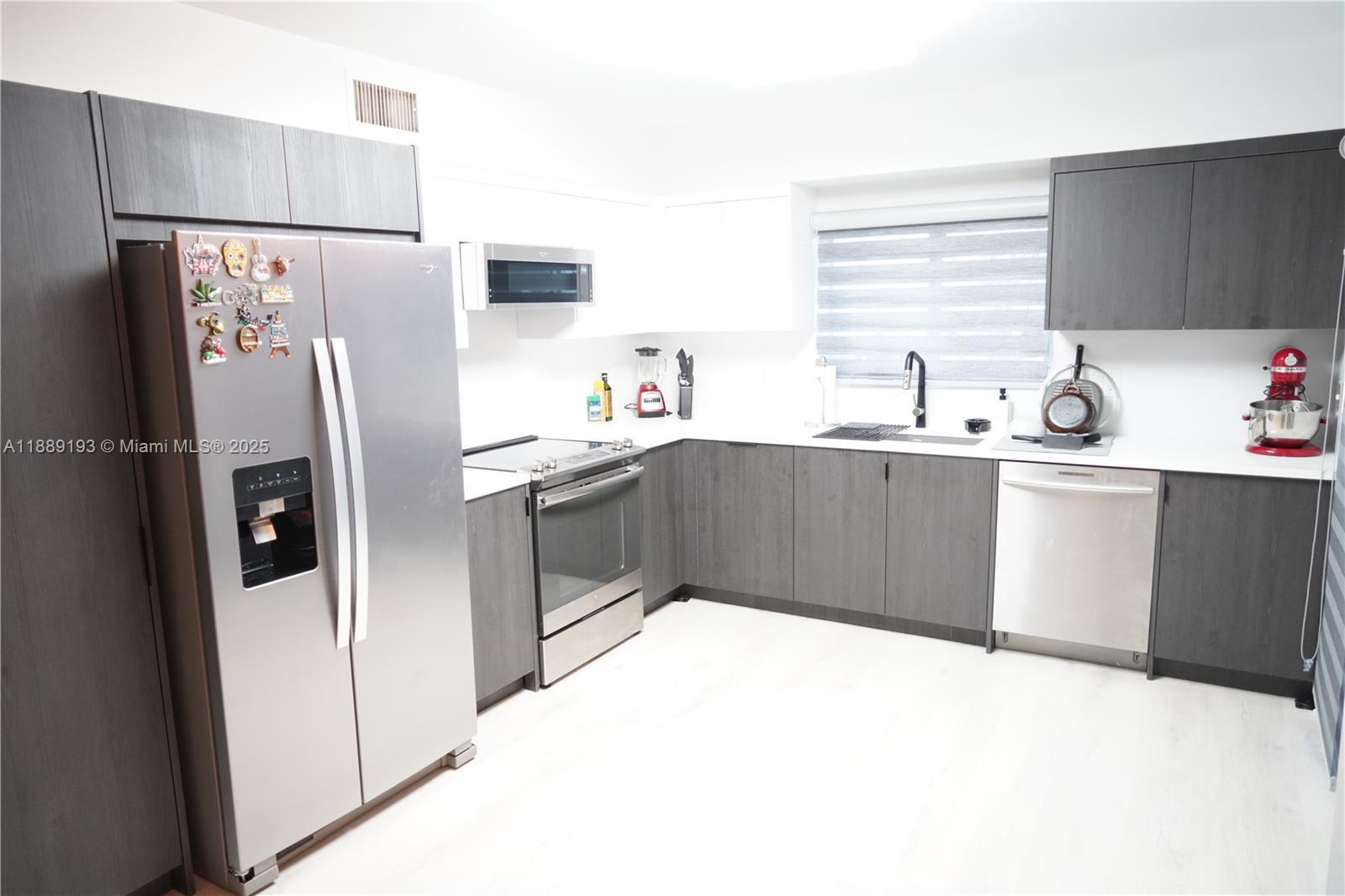 9308 NW 9th Pl # 9308, Plantation FL 33324 photo 3