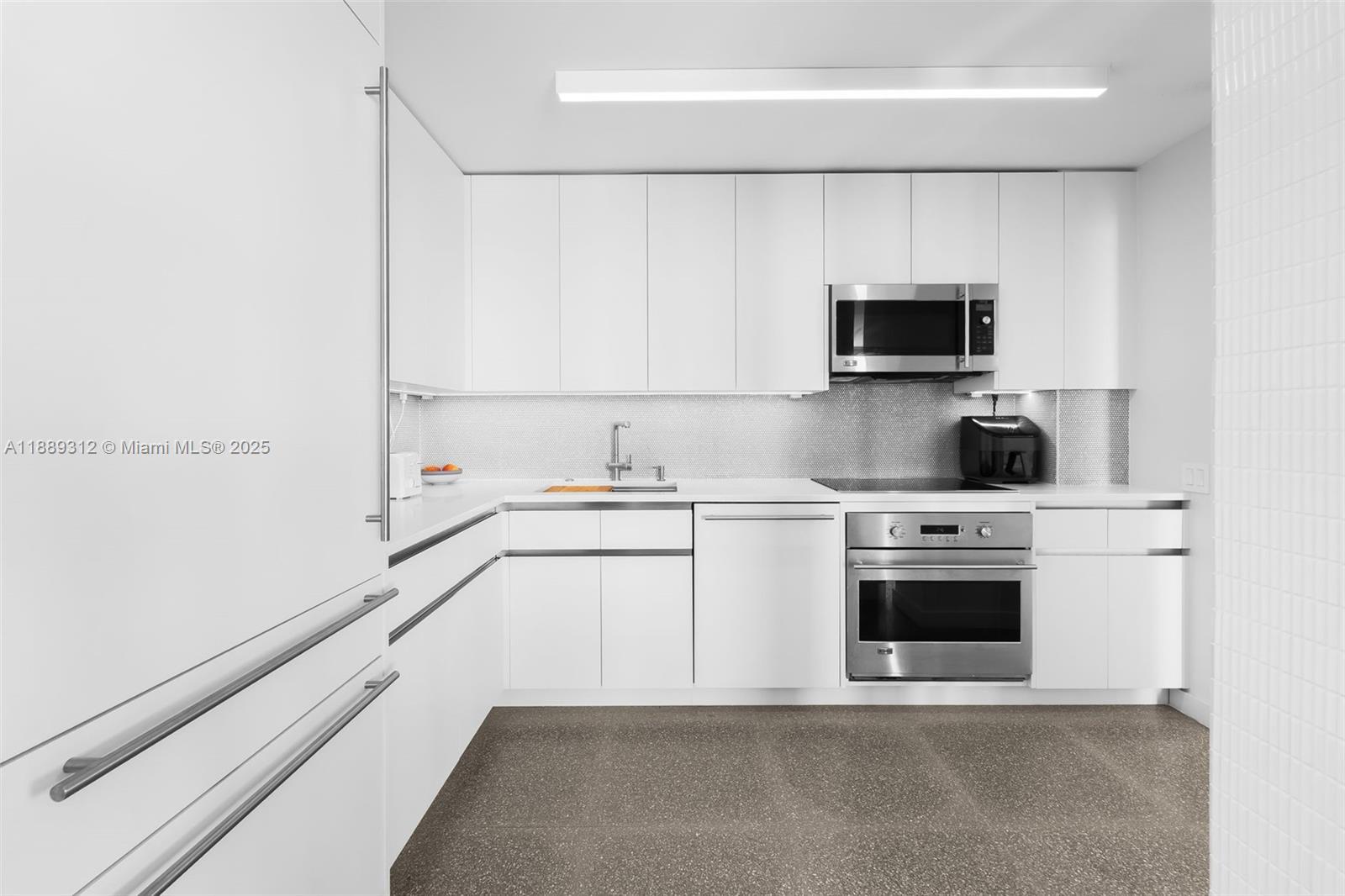 5 Island Ave # 5D, Miami Beach FL 33139 photo 2