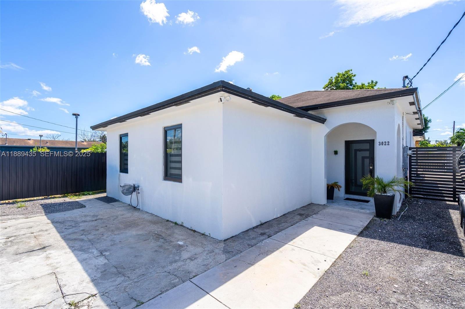3022 NW 95th St, Miami FL 33147 photo 2