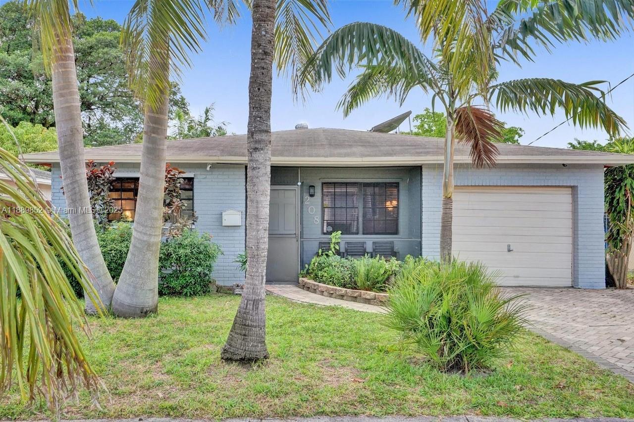 208 SW 2nd Ave, Hallandale Beach FL 33009 photo 3