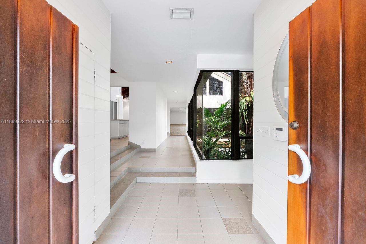 7605 SW 160th Ter, Palmetto Bay FL 33157 photo 3