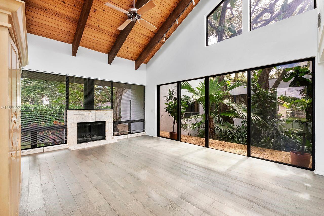 7605 SW 160th Ter, Palmetto Bay FL 33157 photo 4