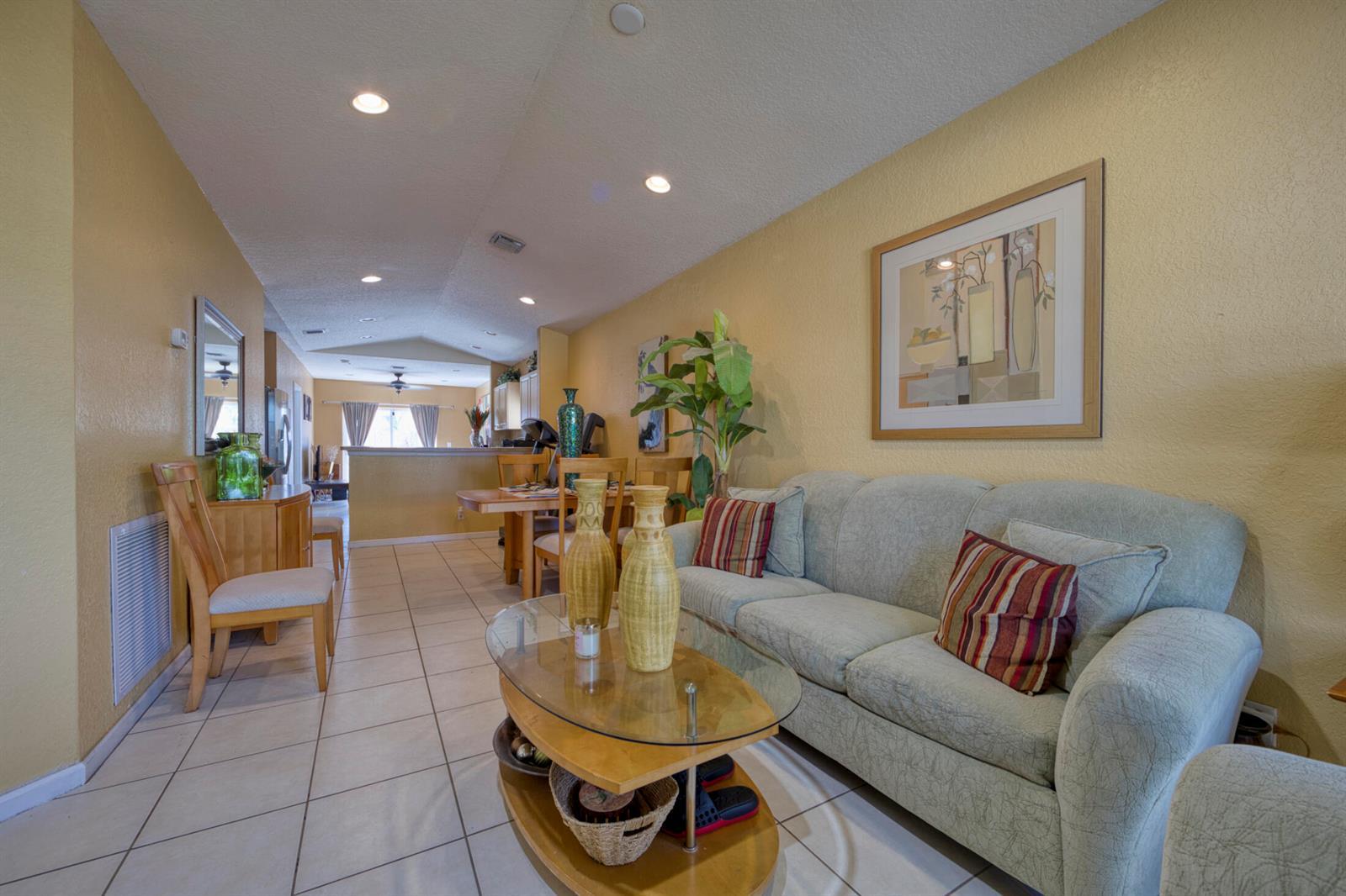 416 Circle Drive S, Boynton Beach FL 33435 photo 3