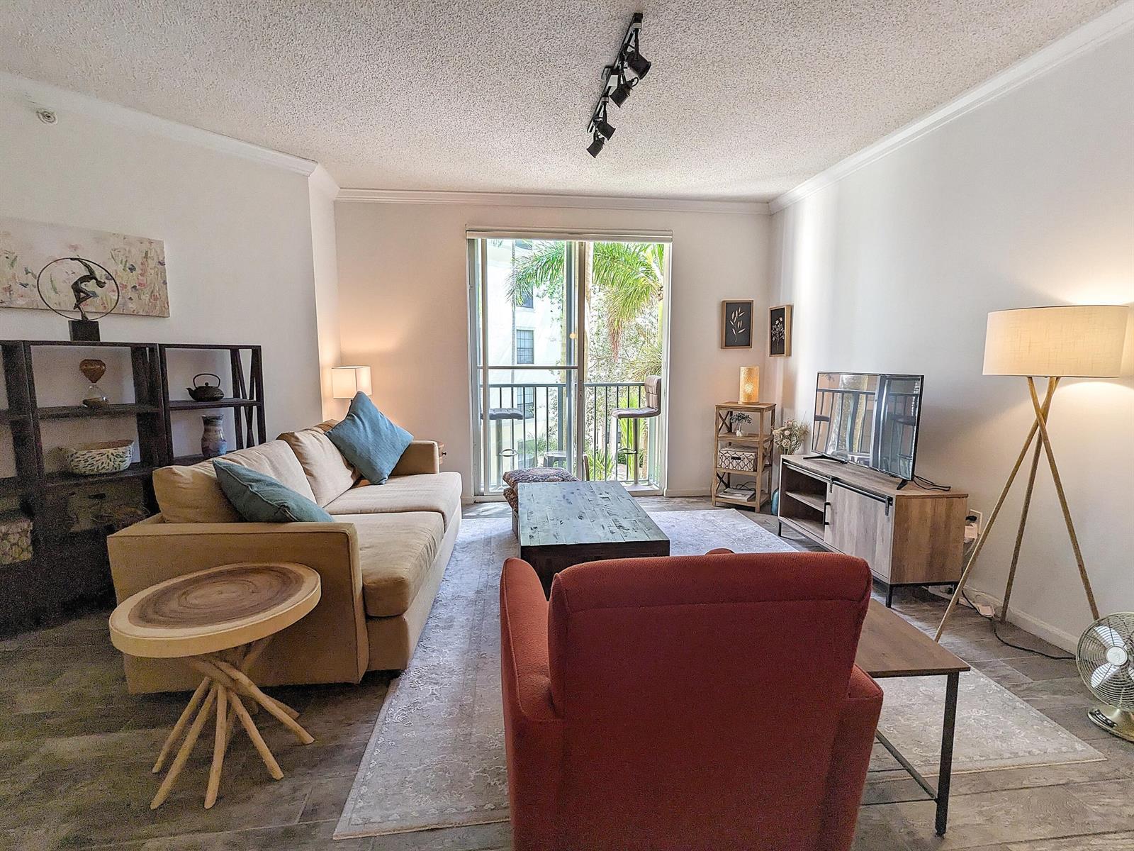 630 S Sapodilla Avenue # 308, West Palm Beach FL 33401 photo 4