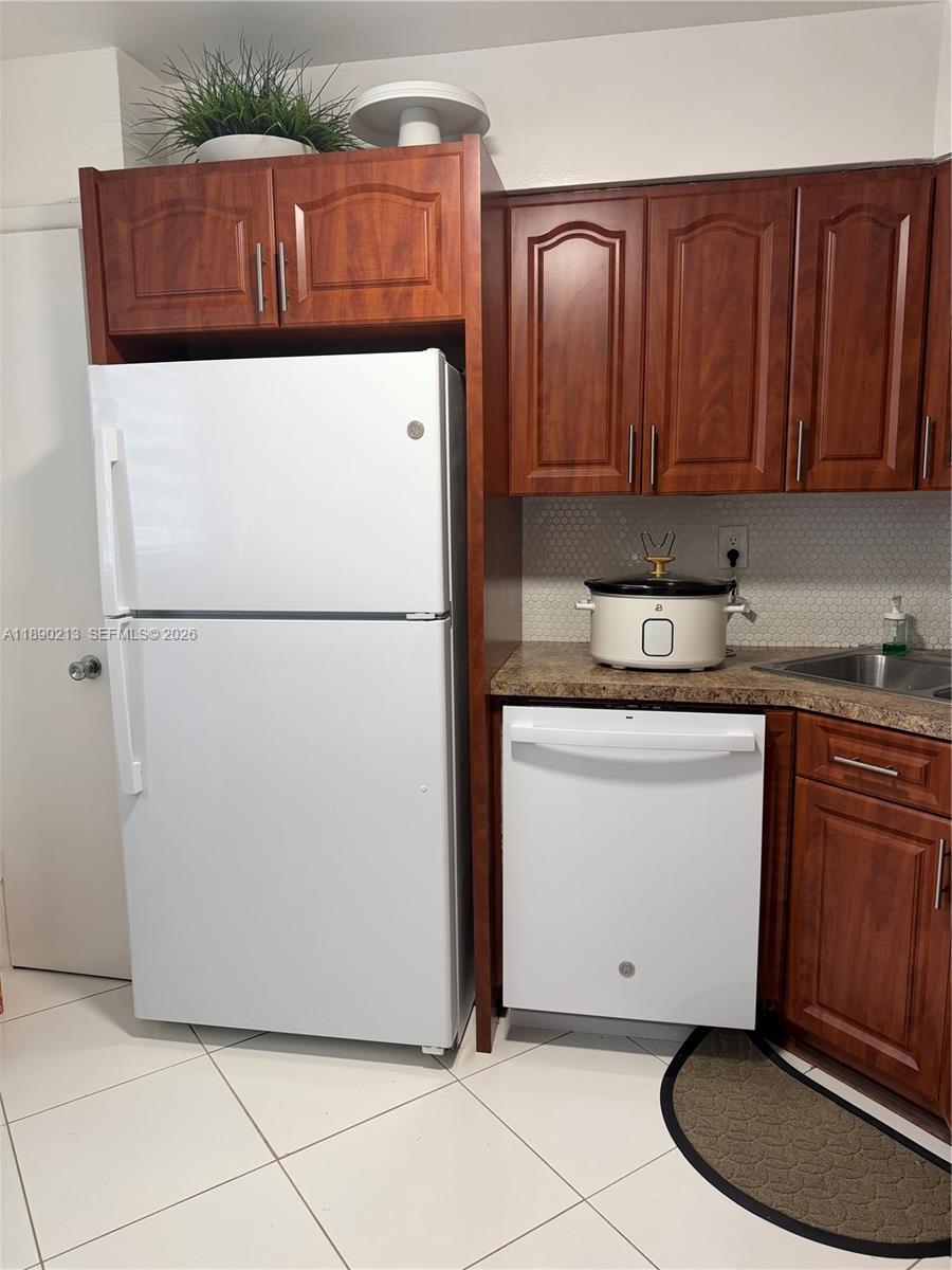 19001 NE 14th Ave # 107, Miami FL 33179 photo 5