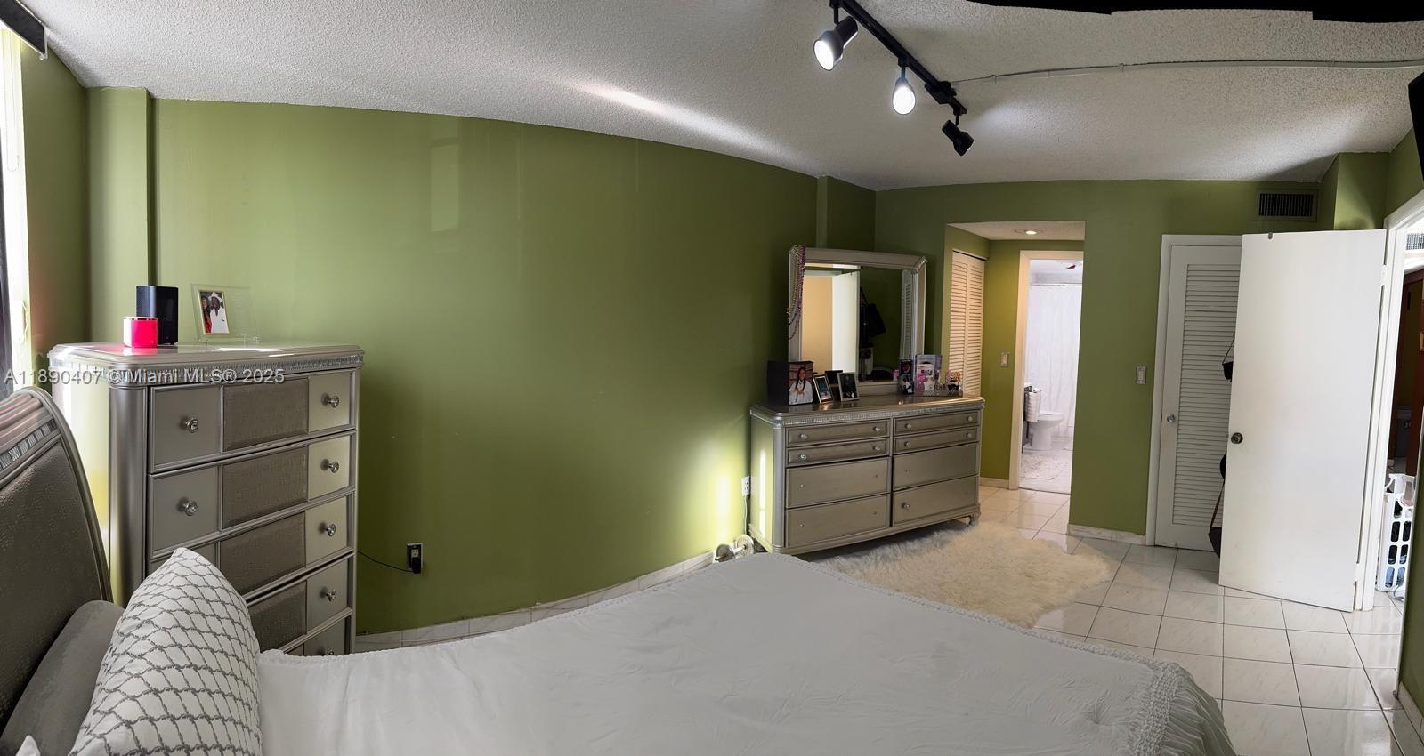 15600 NW 7th Ave # 515, Miami FL 33169 photo 2