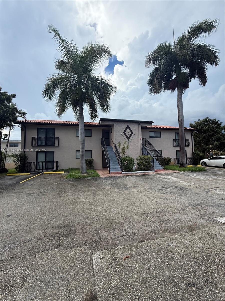 100 SE 5th Ave # 1, Hallandale Beach FL 33009 photo 3