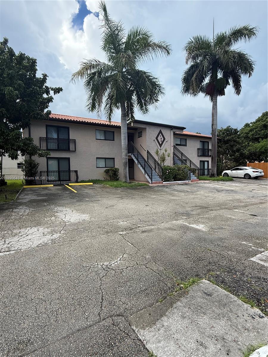 100 SE 5th Ave # 1, Hallandale Beach FL 33009