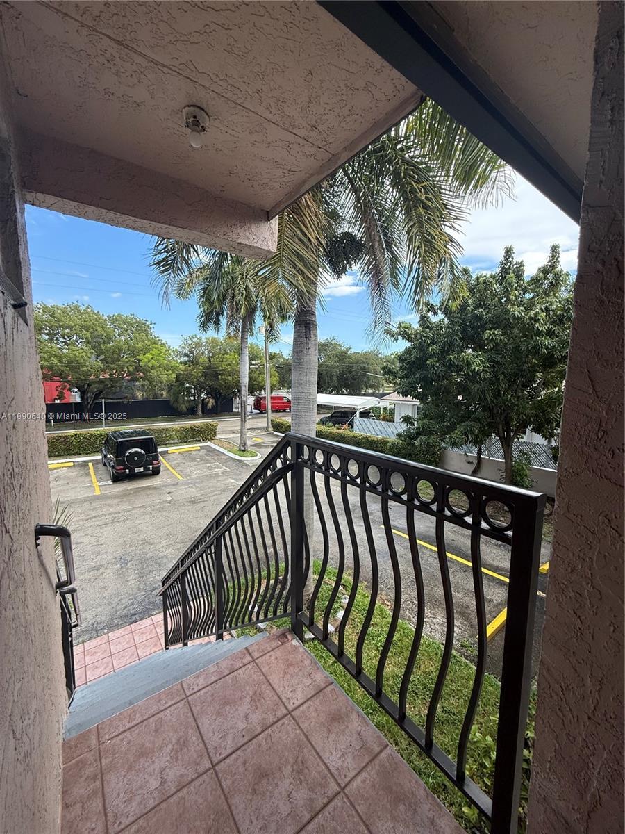 100 SE 5th Ave # 1, Hallandale Beach FL 33009 photo 5