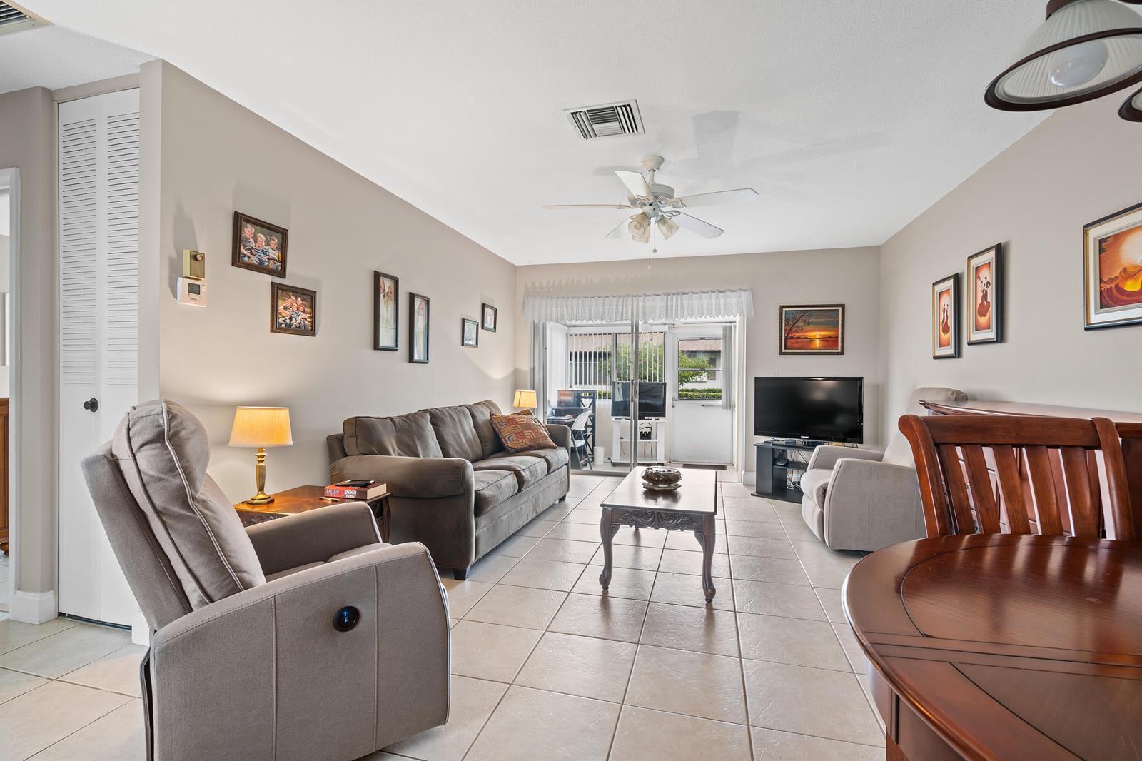 2822 Crosley Drive W # B, West Palm Beach FL 33415 photo 2