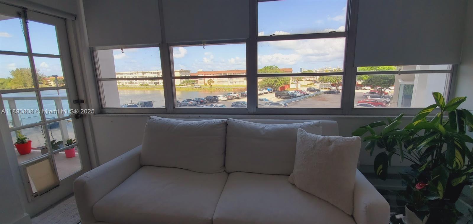 1351 NE Miami Gardens Dr # 202E, Miami FL 33179 photo 4