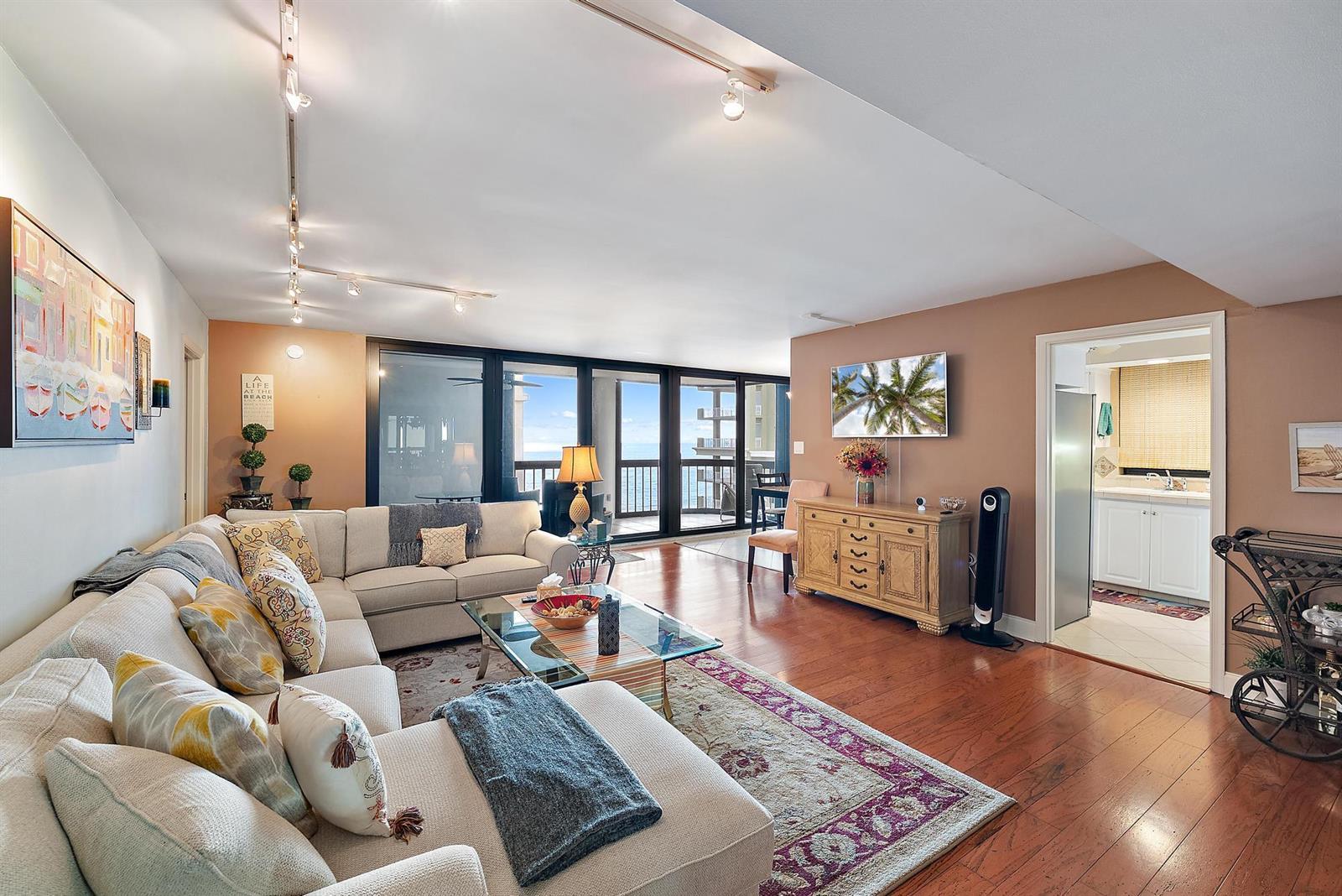 5380 N Ocean Drive # B, Singer Island FL 33404 photo 2