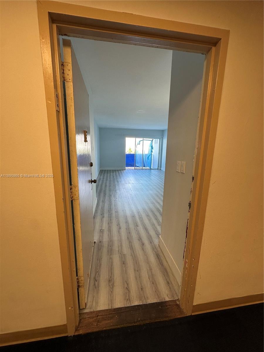400 Kings Point Dr # 614, Sunny Isles Beach FL 33160 photo 2