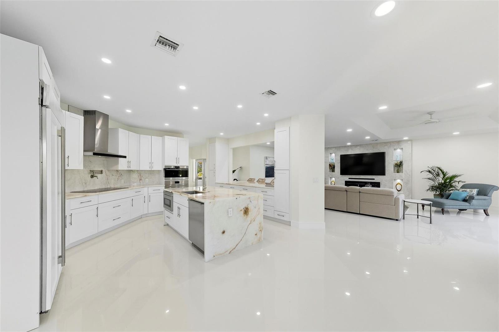 10038 Vestal Place, Coral Springs FL 33071 photo 2