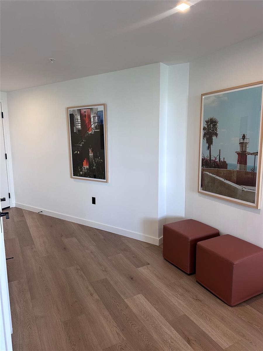 307 SW 5th Street, Fort Lauderdale FL 33315 photo 2